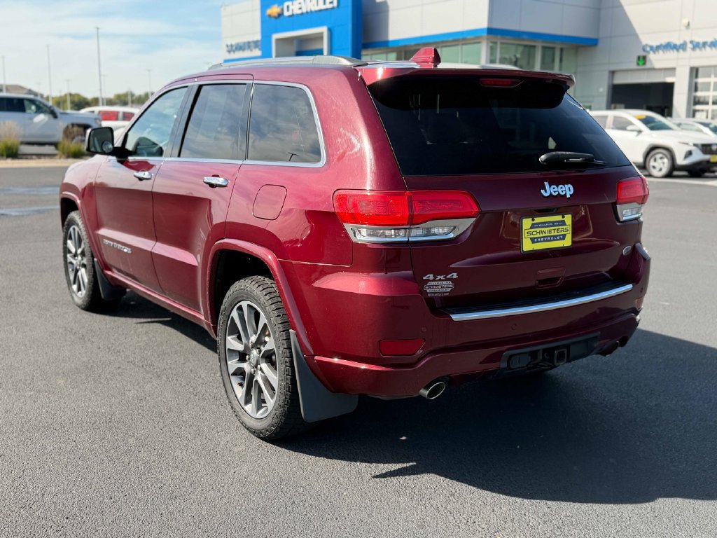 Used 2017 Jeep Grand Cherokee Overland AWD/4WD image 9