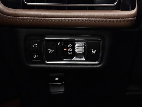 Used 2023 Lincoln Nautilus Reserve w/ Luxury Package image 71