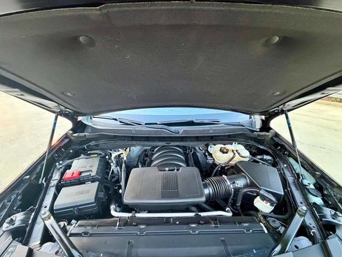 Used 2023 Chevrolet Suburban Premier RWD image 20