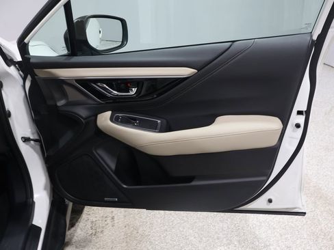 Used 2023 Subaru Outback Limited image 23