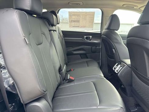 New 2026 Kia Sorento S w/ S Panoramic Sunroof Package FWD image 14