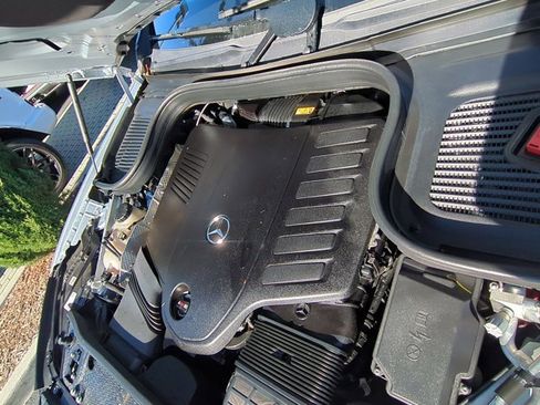 Used 2024 Mercedes-Benz GLE 450 4MATIC image 23