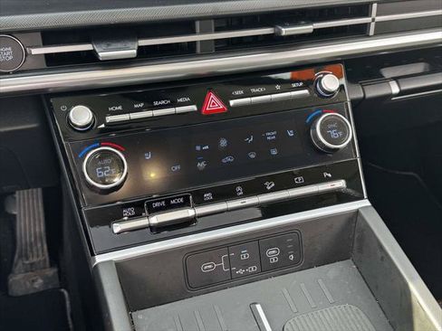 Certified 2025 Hyundai Santa Fe XRT AWD/4WD image 28