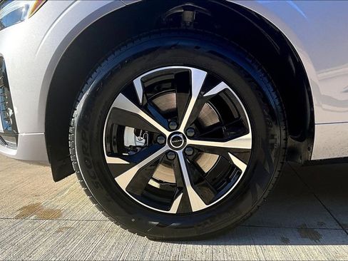 New 2026 Volvo XC60 B5 Core image 42