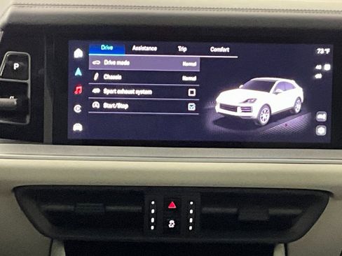 Used 2025 Porsche Cayenne S image 12