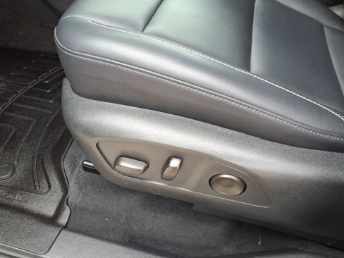 Certified 2024 GMC Acadia Elevation FWD image 4