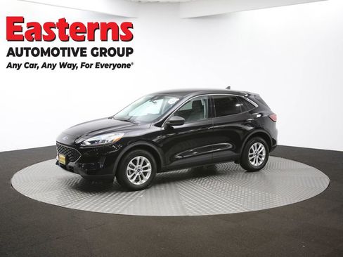 Used 2022 Ford Escape SE image 56