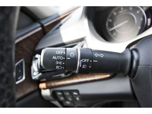 Used 2019 Acura RDX AWD w/ Advance Package image 17