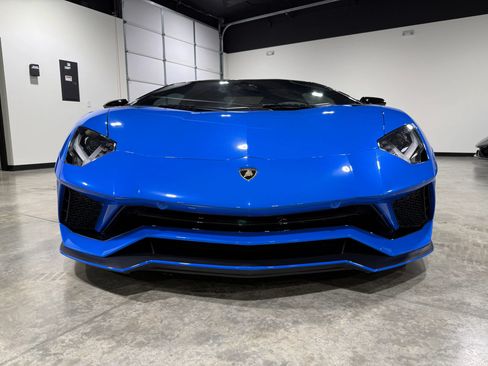 Used 2018 Lamborghini Aventador S AWD/4WD image 44