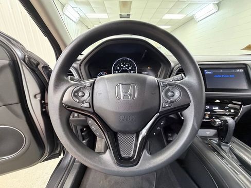 Used 2022 Honda HR-V EX image 39