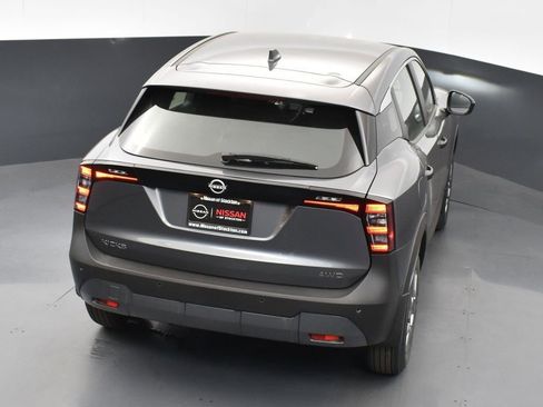 Used 2025 Nissan Kicks S image 48