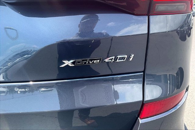 Used 2021 BMW X5 xDrive40i w/ M Sport Package AWD/4WD image 33