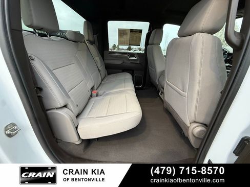 Used 2024 GMC Sierra 2500 SLE AWD/4WD image 30