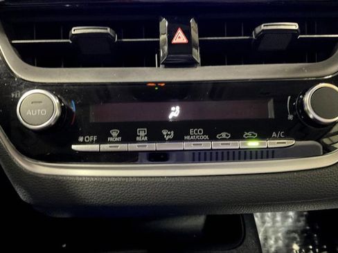 Certified 2024 Toyota Corolla LE image 33