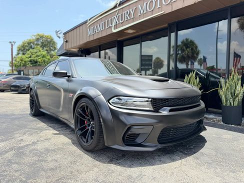 Used 2022 Dodge Charger Scat Pack RWD image 4