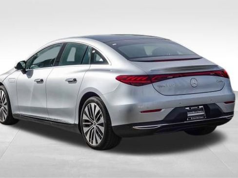 New 2024 Mercedes-Benz EQE 500 4MATIC Sedan image 4