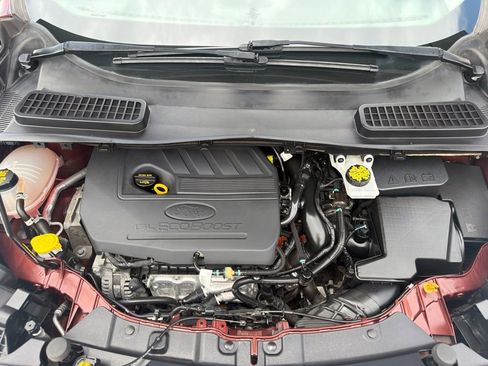 Used 2018 Ford Escape SE w/ SE Sync 3 Package FWD image 33