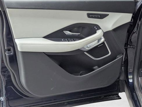 Certified 2024 Jaguar E-PACE R-Dynamic SE AWD/4WD image 8