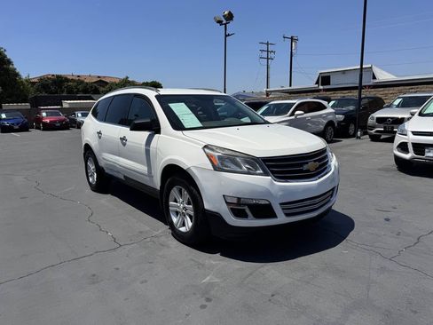 Used 2014 Chevrolet Traverse LT FWD image 8