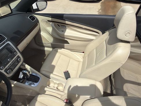 Used 2012 Volkswagen Eos Lux image 22