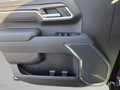 New 2026 Chevrolet Silverado 1500 LT image 19