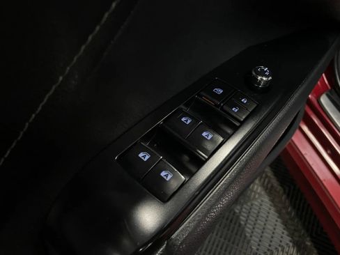 Used 2018 Toyota Camry XSE FWD image 27
