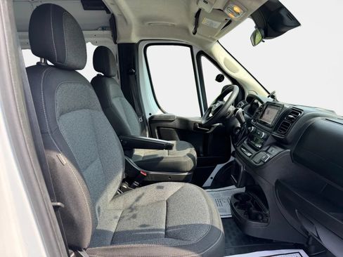 Used 2023 RAM ProMaster 2500 FWD image 10
