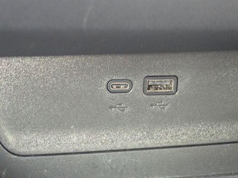 Used 2026 Chevrolet Equinox LT FWD image 21
