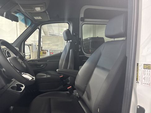 New 2025 Mercedes-Benz Sprinter 2500 image 11