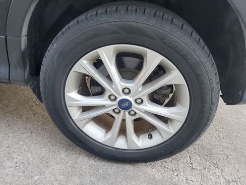 Used 2019 Ford Escape SE AWD/4WD image 12