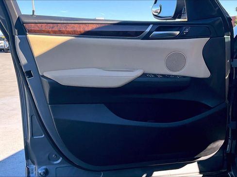 Used 2017 BMW X3 xDrive28i image 21