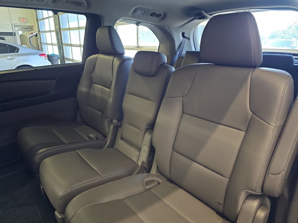 Used 2016 Honda Odyssey Touring image 15