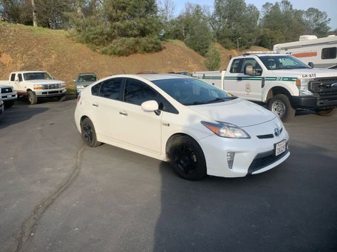 Used 2012 Toyota Prius Prime Plug-In Hybrid image 3
