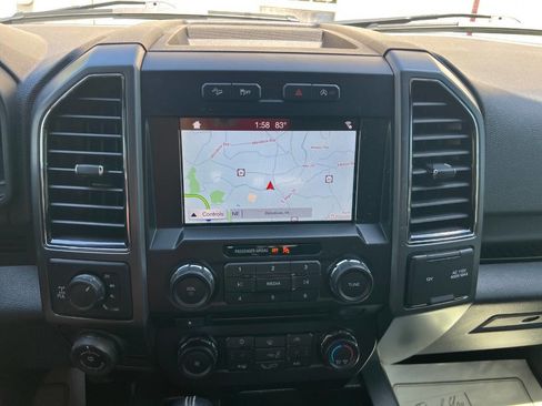 Used 2018 Ford F150 XLT w/ Equipment Group 302A Luxury AWD/4WD image 16