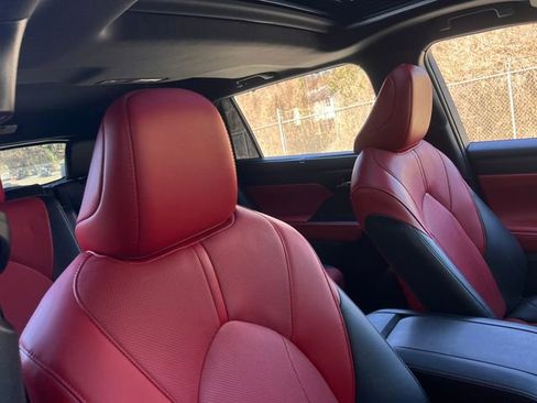 Used 2022 Toyota Highlander XSE image 36