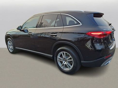 Used 2023 Mercedes-Benz GLC 300 4MATIC image 5