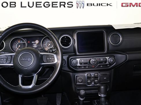 Used 2022 Jeep Wrangler Unlimited Sahara w/ LED Lighting Group image 15