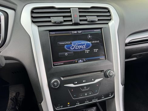 Used 2013 Ford Fusion SE image 26