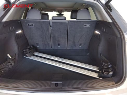 Used 2024 Audi Q5 2.0T Premium w/ Convenience Package image 9