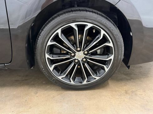 Used 2014 Toyota Corolla S FWD image 28