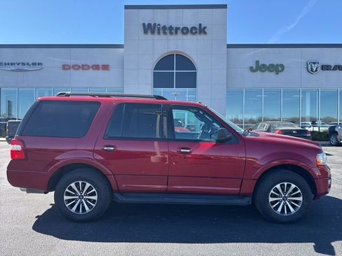 Used 2017 Ford Expedition XLT image 9