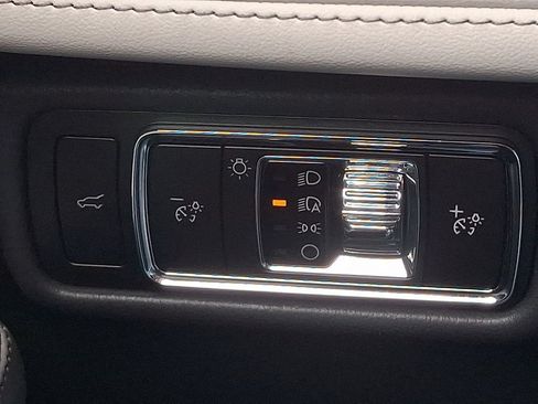 Used 2025 Lincoln Aviator Reserve w/ Illumination Package RWD image 23