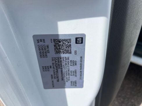 Used 2025 Chevrolet Express 3500 LT w/ LT Preferred Equipment Group image 30