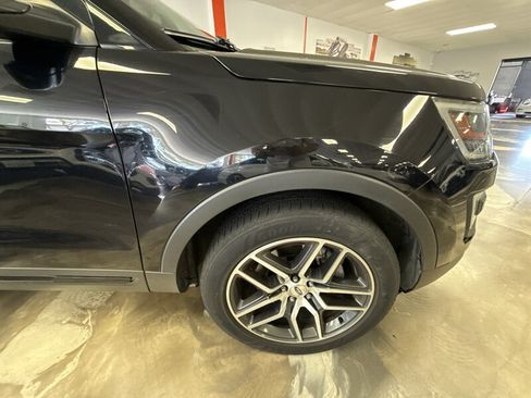 Used 2016 Ford Explorer Sport w/ Equipment Group 401A AWD/4WD image 10