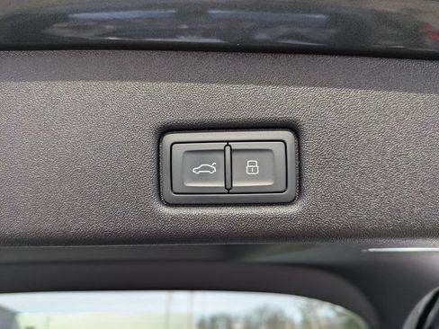 New 2025 Audi Q5 Premium Plus AWD/4WD image 21
