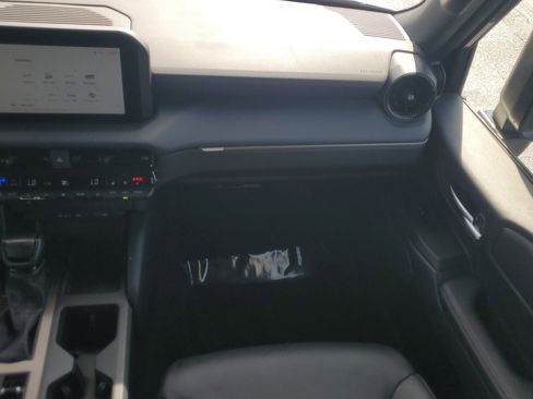 Used 2024 Toyota Land Cruiser image 18