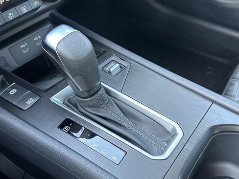 New 2026 Nissan Kicks SV image 21