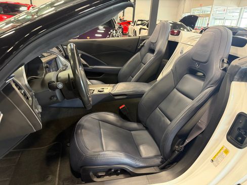 Used 2016 Chevrolet Corvette Z06 w/ 3LZ Preferred Equipment Group RWD image 12