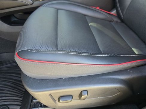 Used 2022 Buick Envision Essence w/ Technology Package I image 18