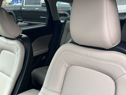 New 2025 Lincoln Corsair FWD w/ Equipment Group 101A image 11